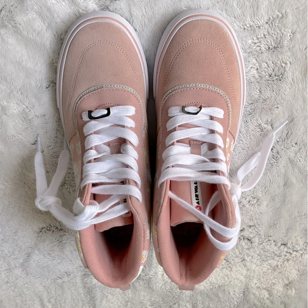 Airwalk floral canvas