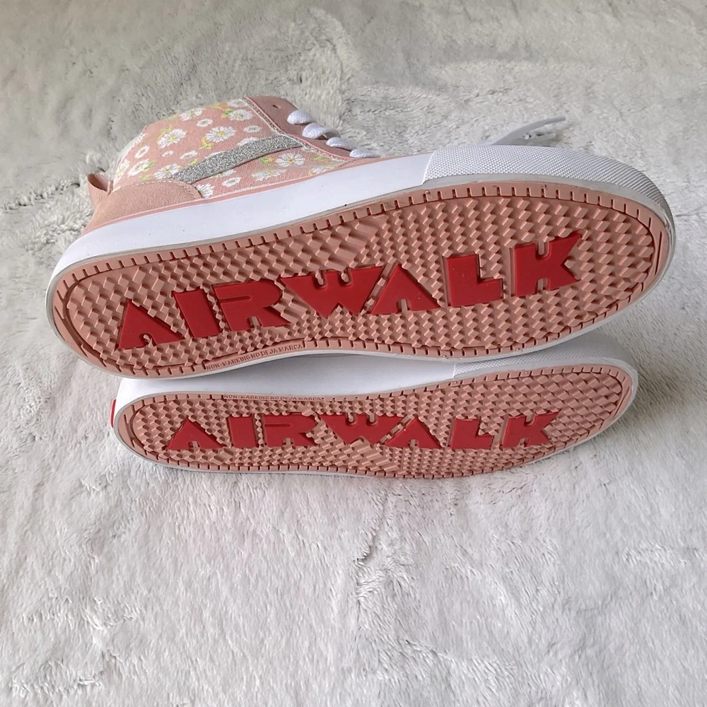 Airwalk floral canvas