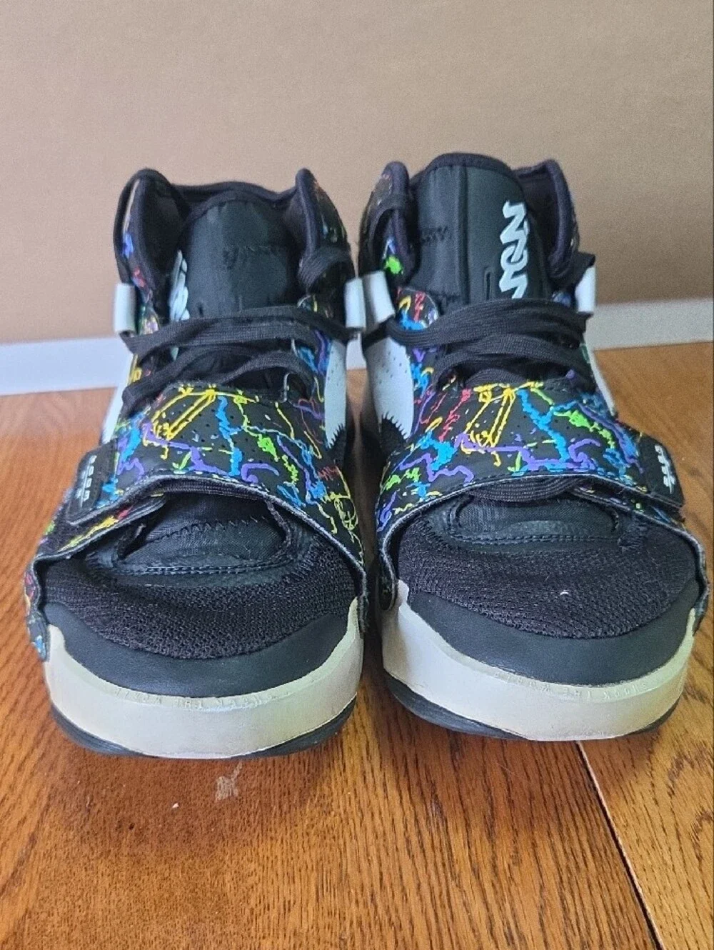 Jordan lightning vibrant rubber