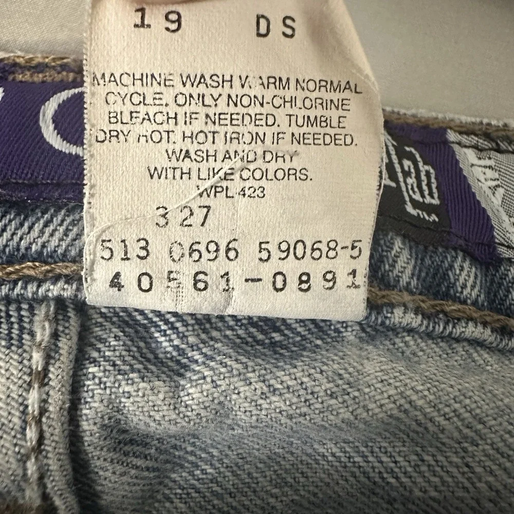 Levis back can items