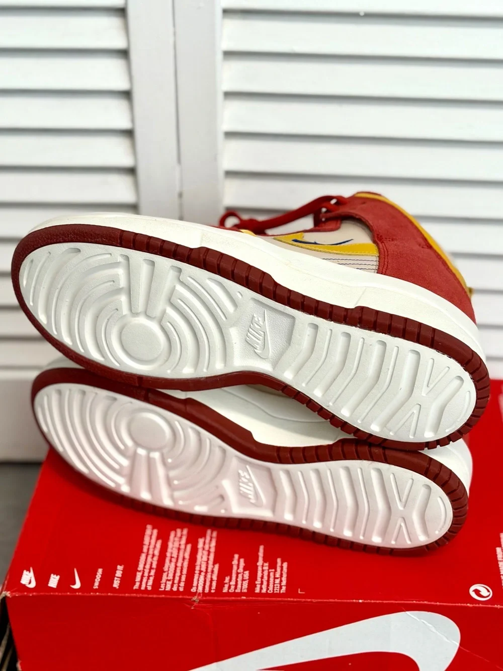 Nike bold red