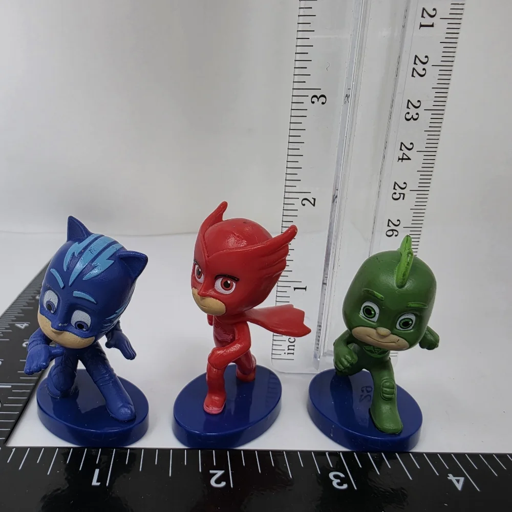 N/A small figures