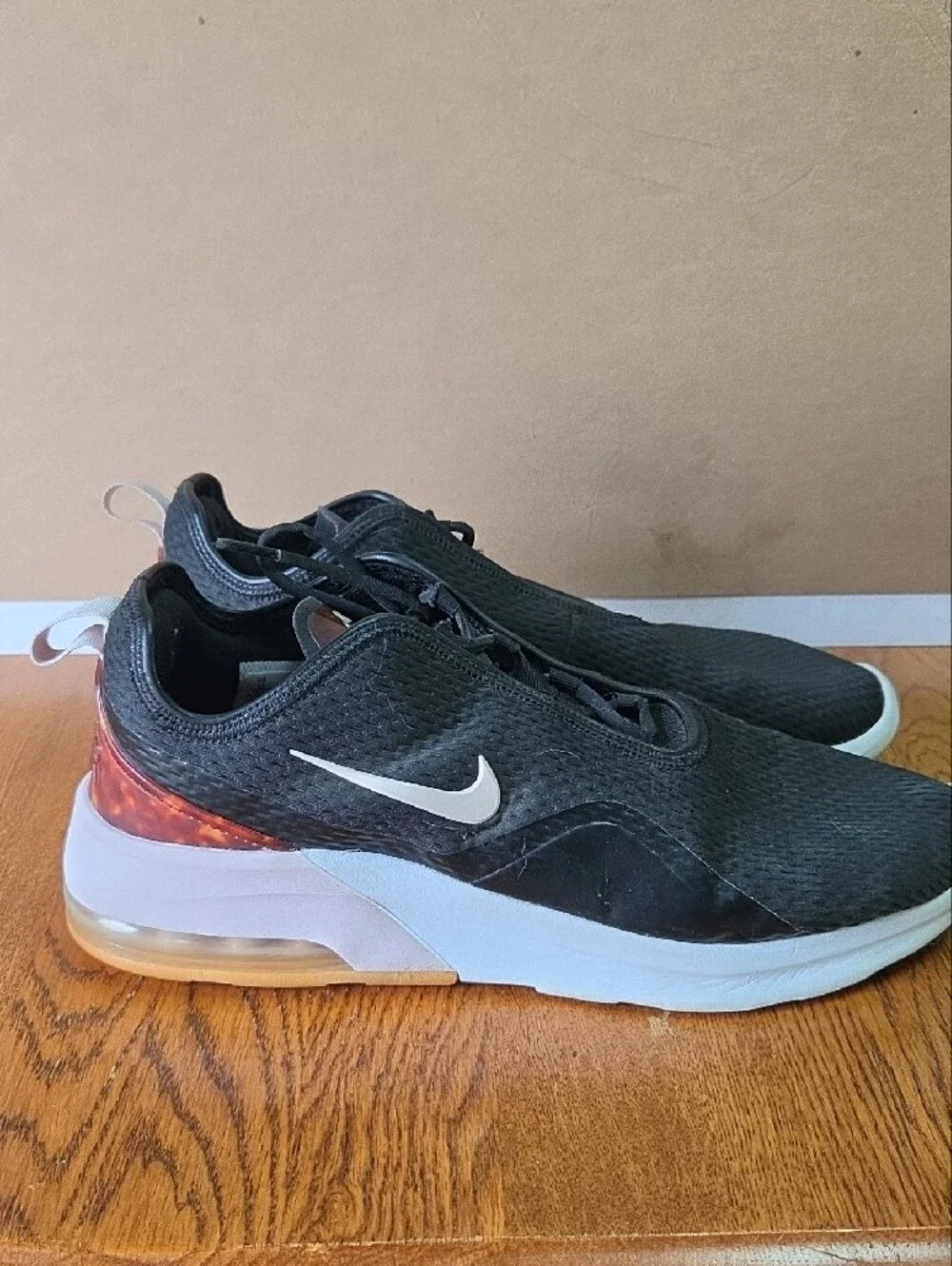 Nike breathable knit