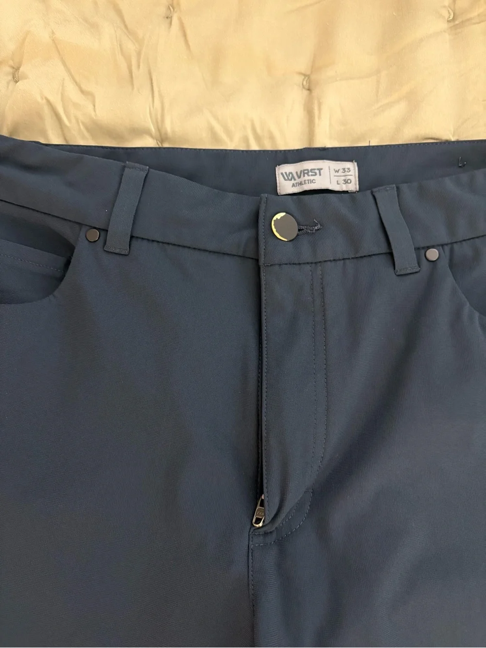 VRST button 33x30 wear