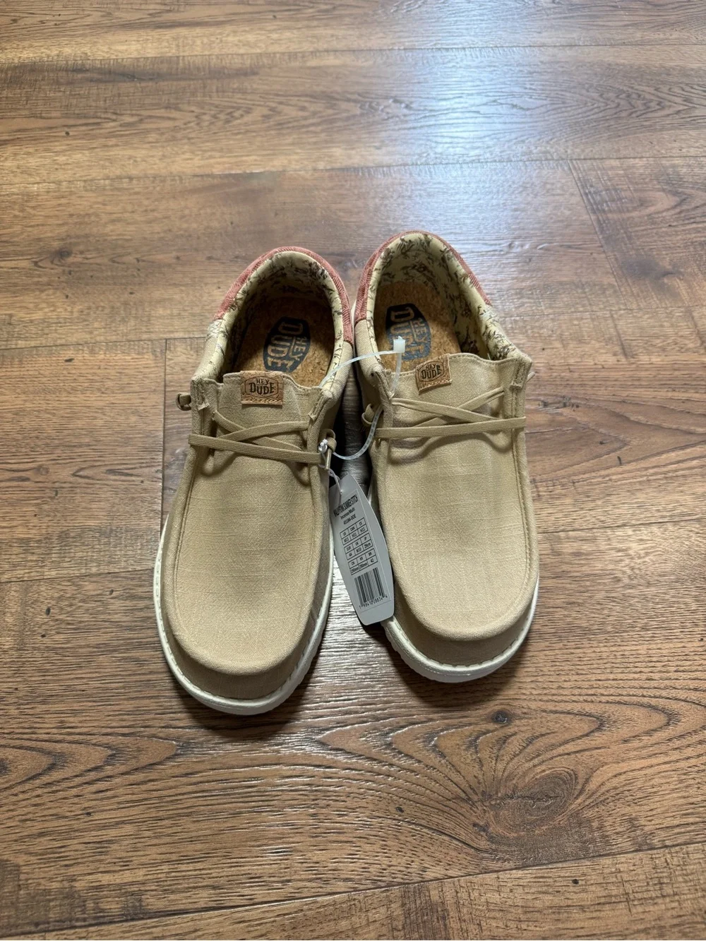 Hey Dude detailing comfortable casual