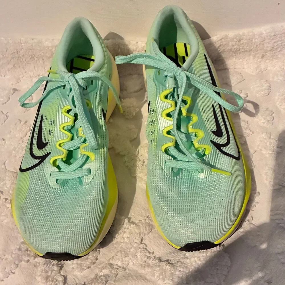Nike them running style