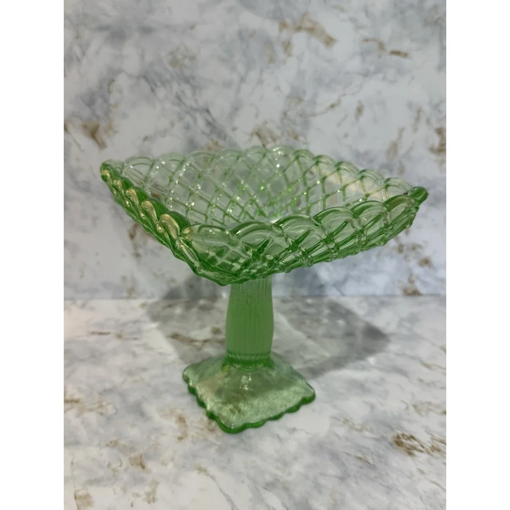L.E. Smith 1960 Green Glass Compote Trellis Pressed Pattern Bowl 6 1/4