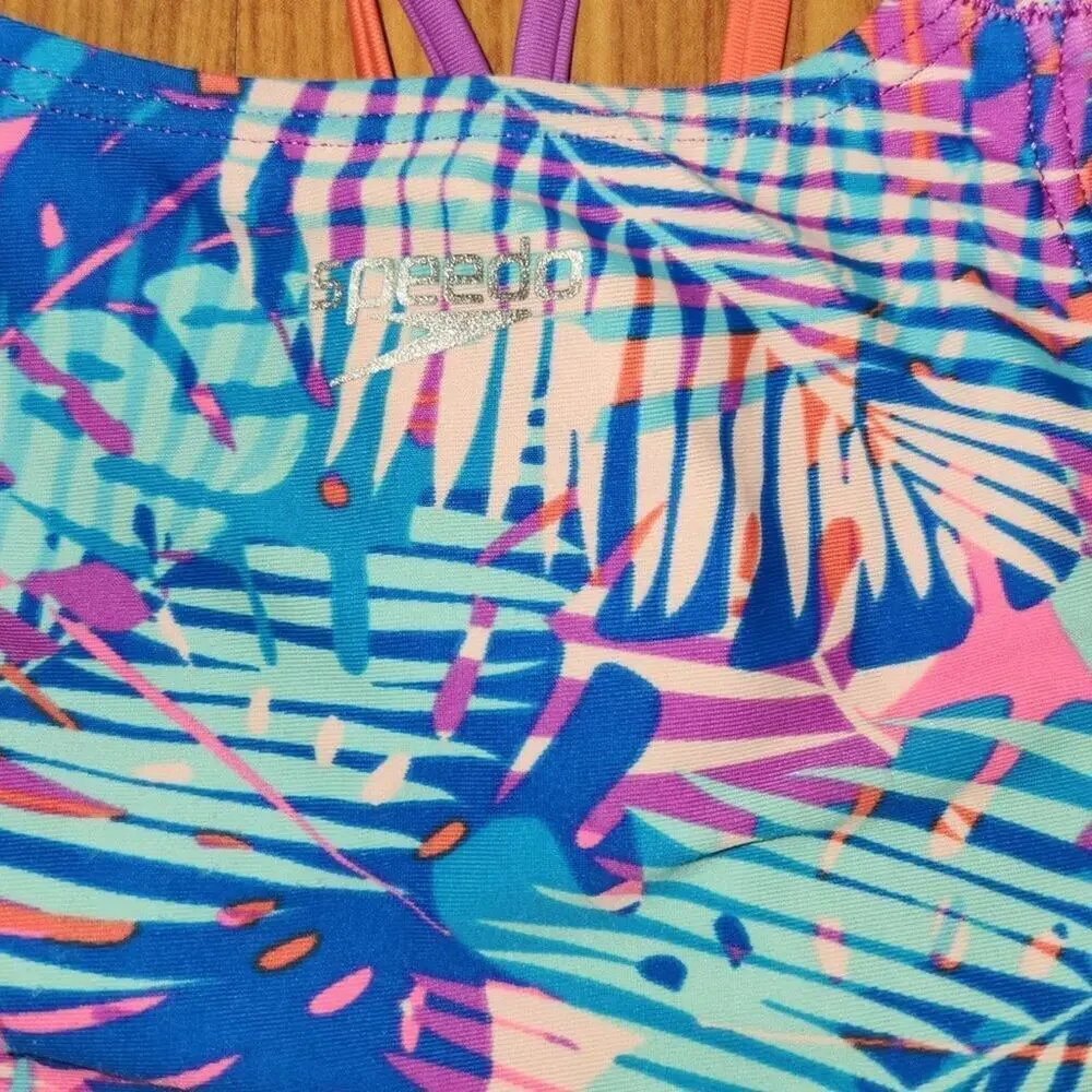 Speedo leaves design