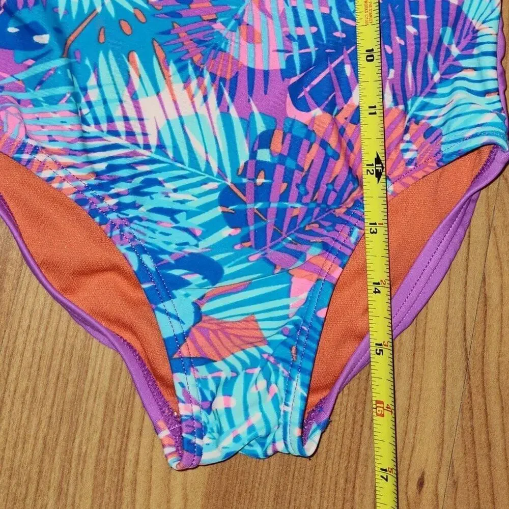 Speedo leaves design