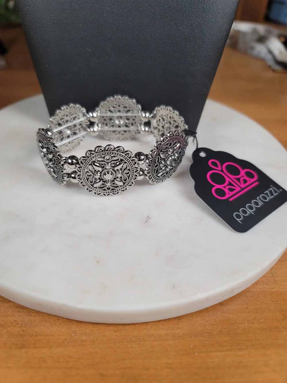 Paparazzi Silver Filigree Medallion Bracelet