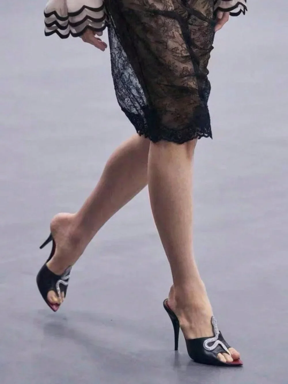 N/A black fashionable