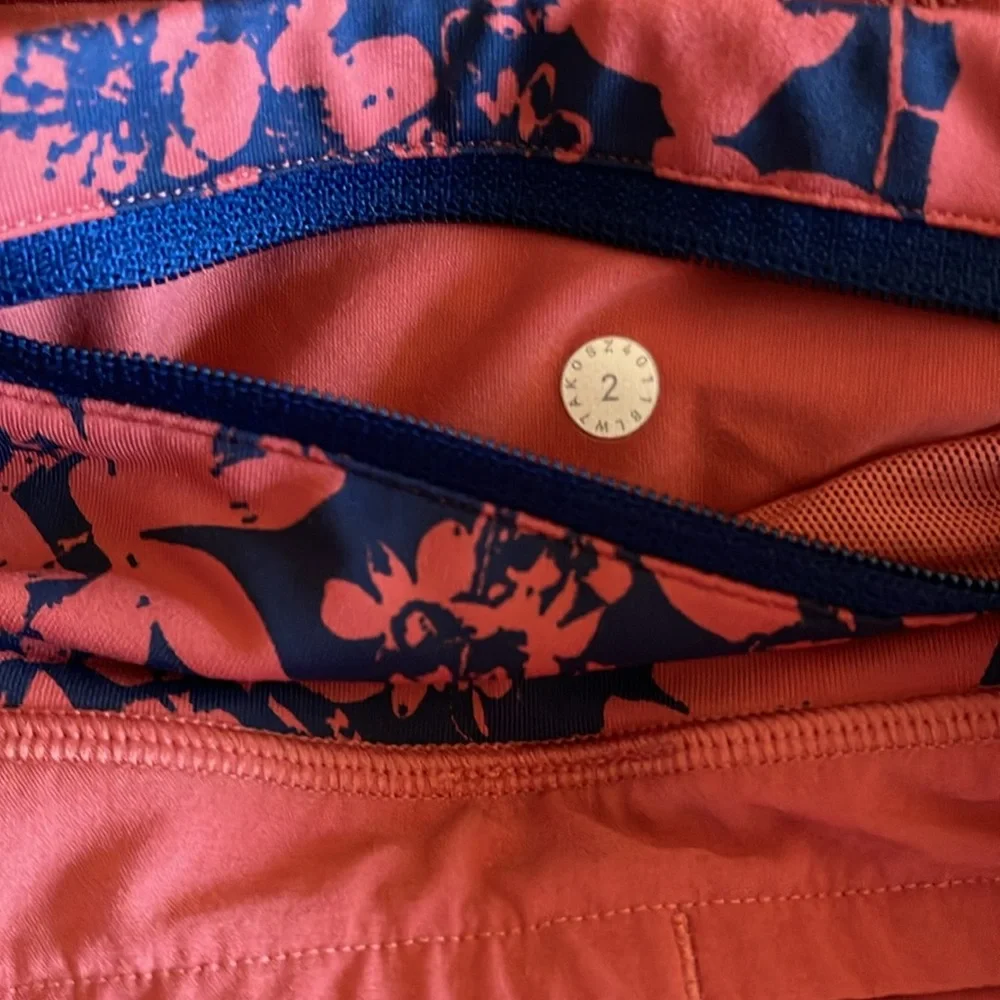 lululemon athletica size exterior