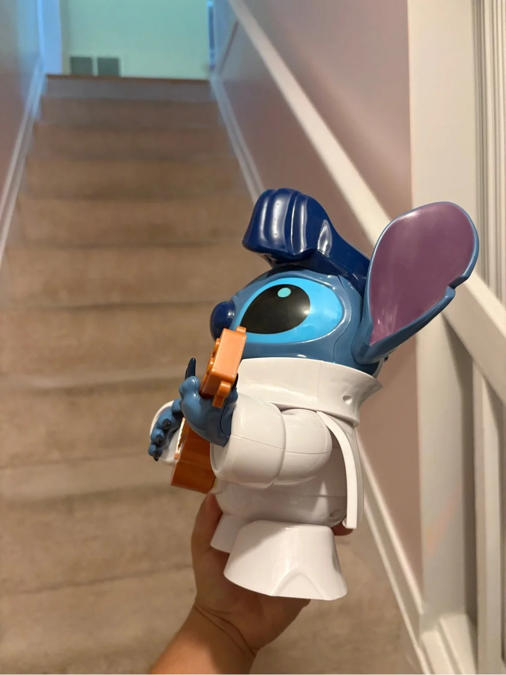 Disney Blue Stitch dancing Elvis stitch figure guitarra