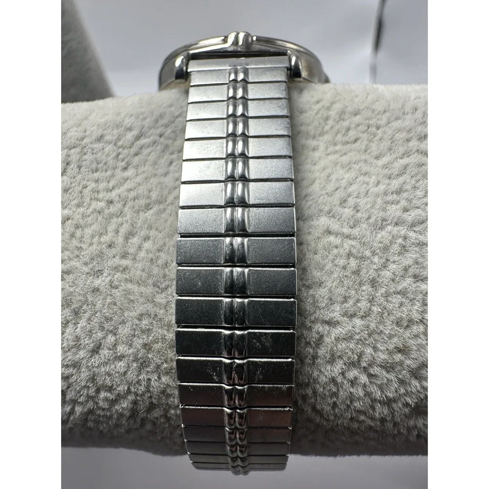 Carriage By Timex Indiglo Ladies Watch‎ New Battery 26MM 6