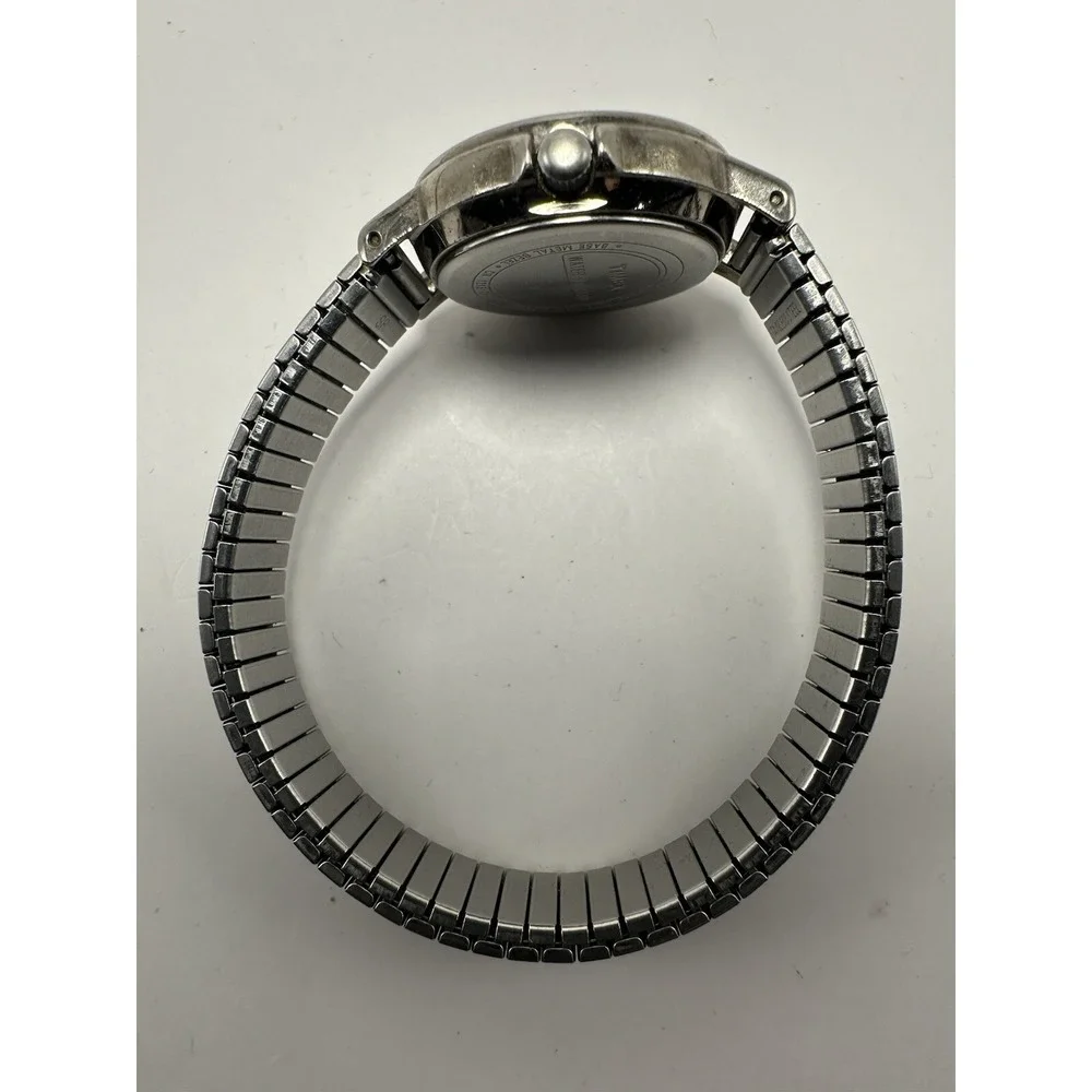 Carriage By Timex Indiglo Ladies Watch‎ New Battery 26MM 6