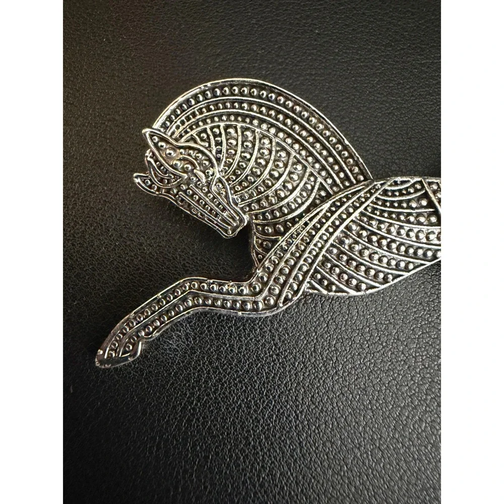 Horse  Brooch Silver Tone Equestrian