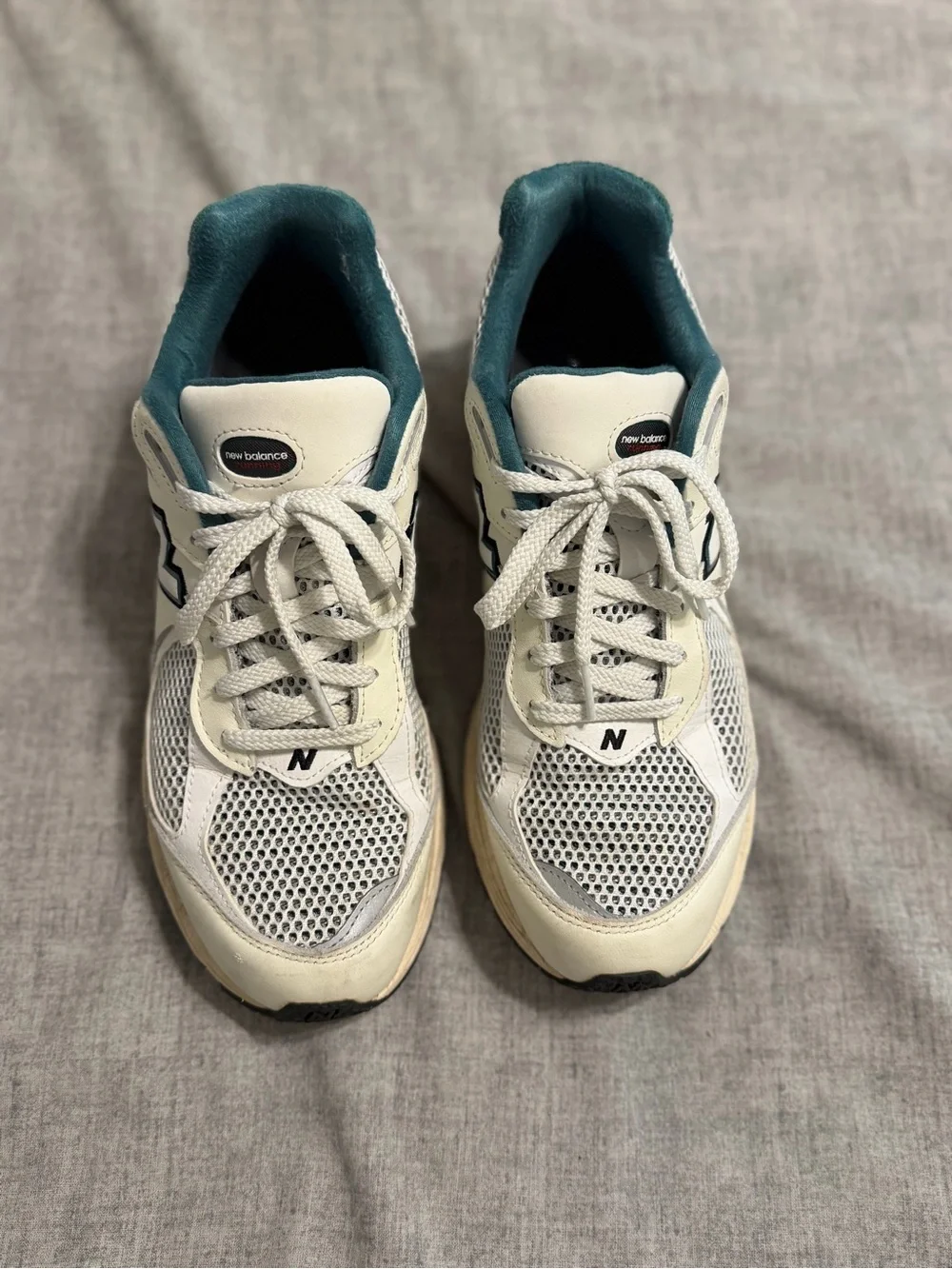 New Balance look breathable teal