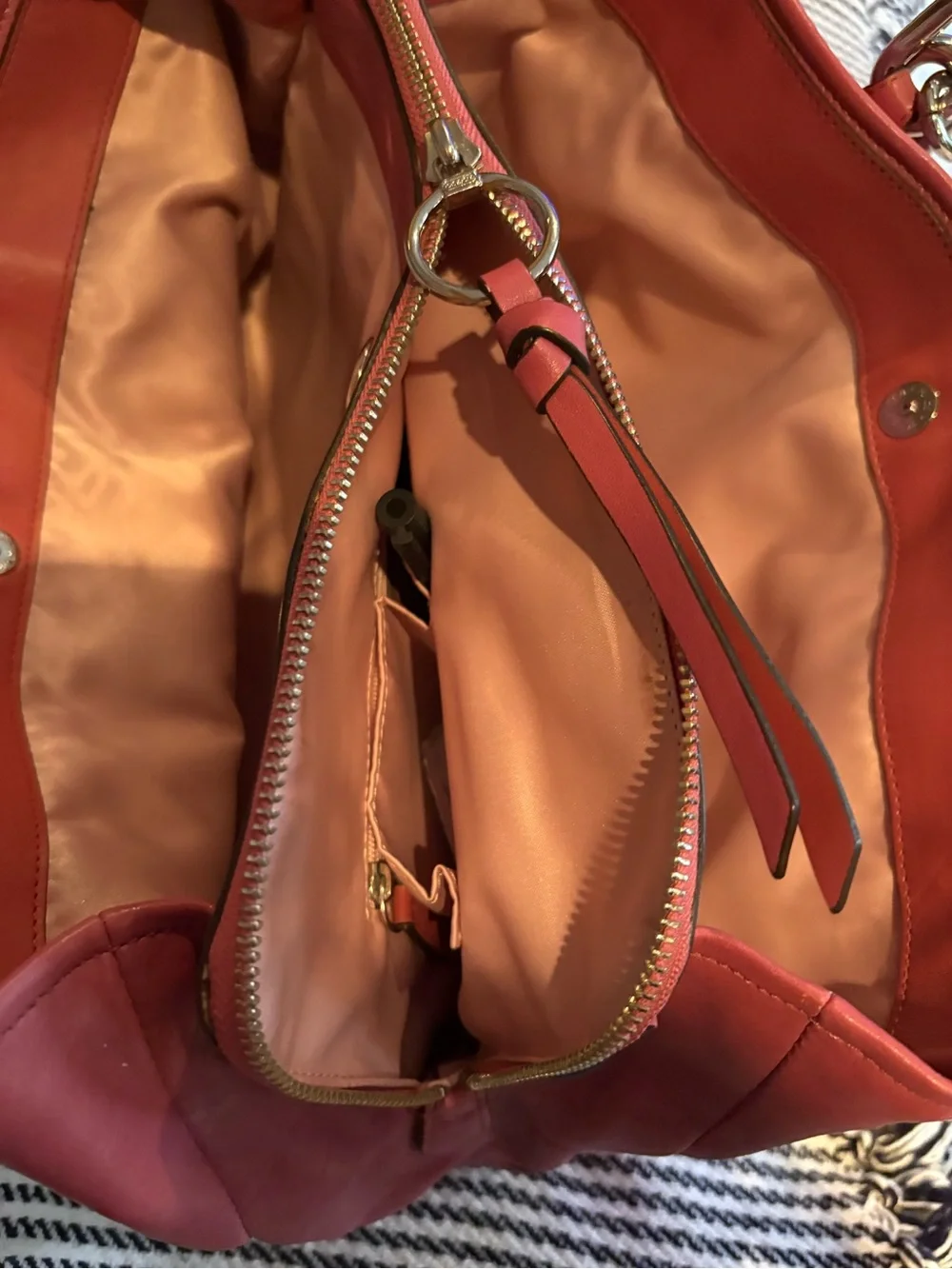 Coach rose pink