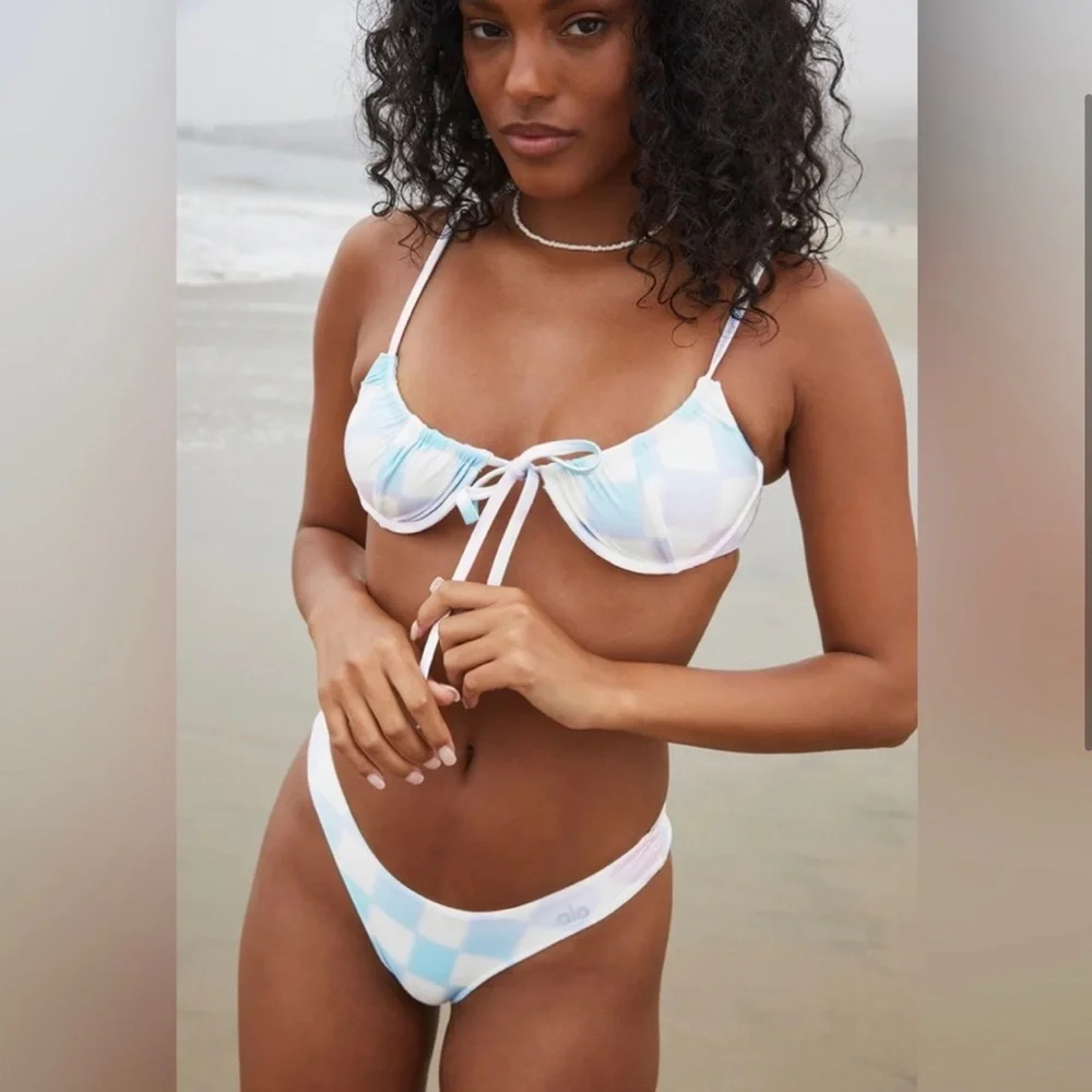 Frankies Bikinis nwt frankie’s