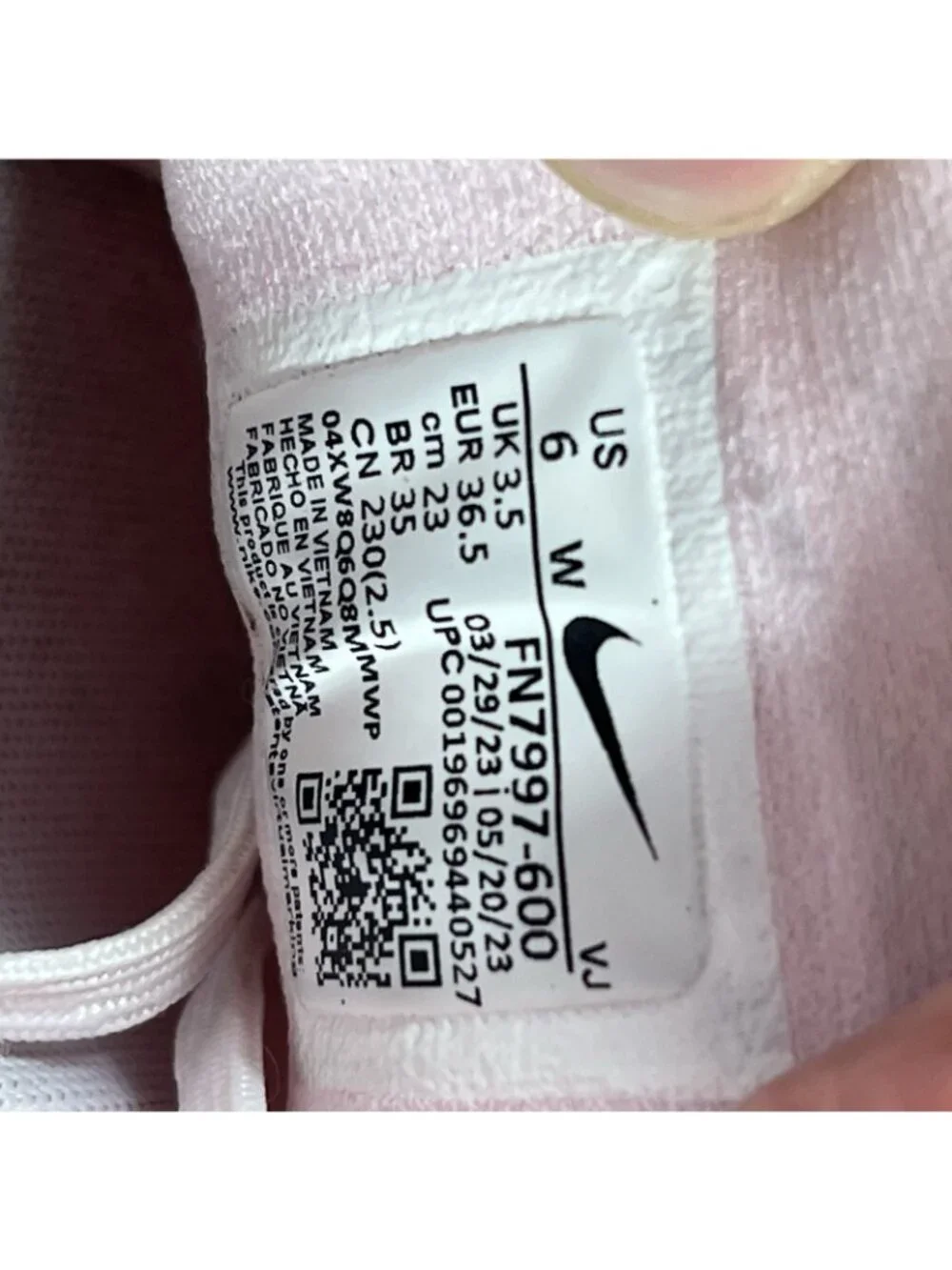 Nike please review