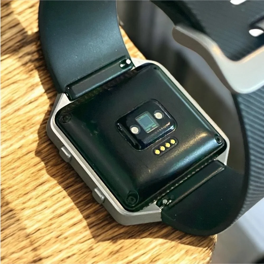 fitbit track fitness