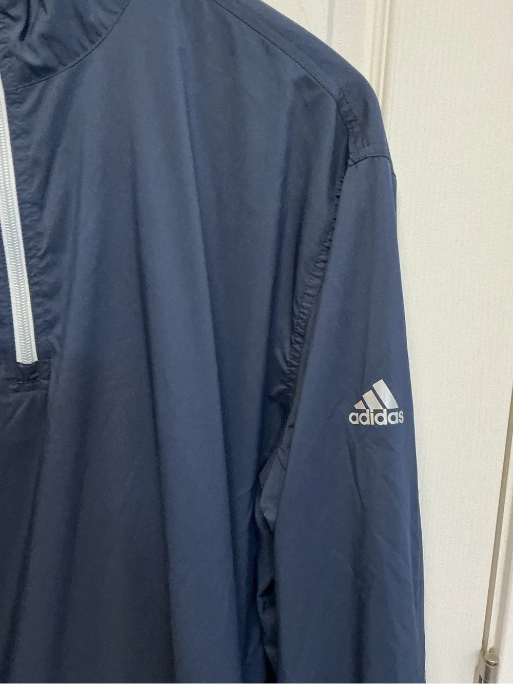 adidas right pockets