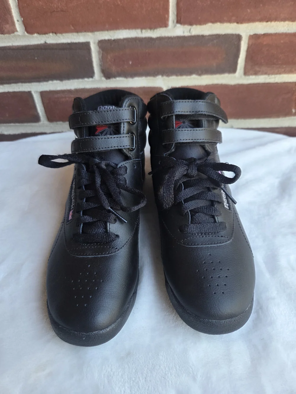 Reebok padded black