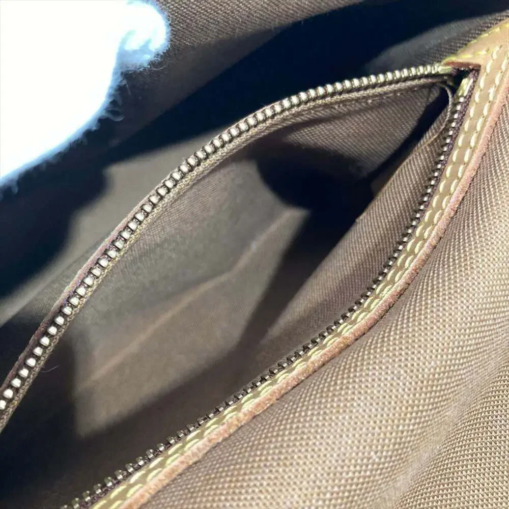 Louis Vuitton bag hxwxd