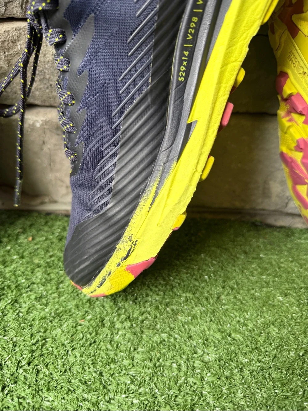 Hoka One One Torrent 2 Dark Navy/Vibrant Yellow Women’s Sneakers