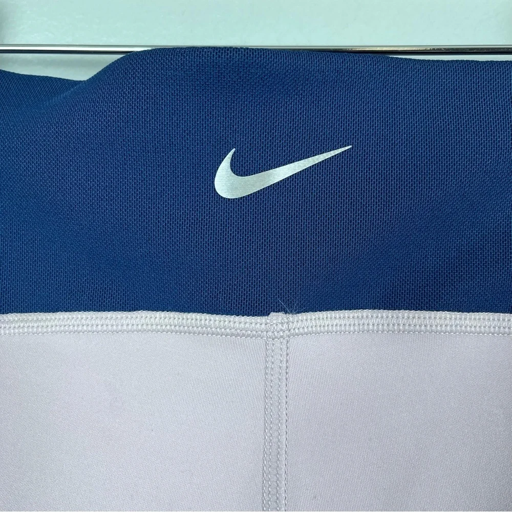 Nike pro women
