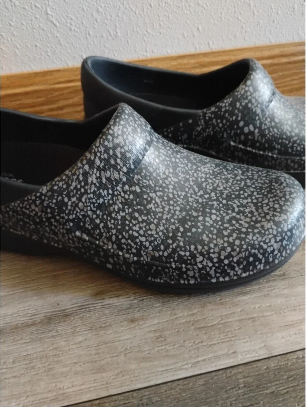 CROCS neria pro