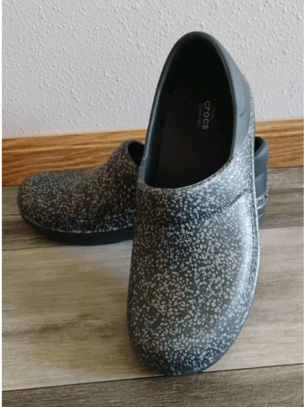 CROCS neria pro