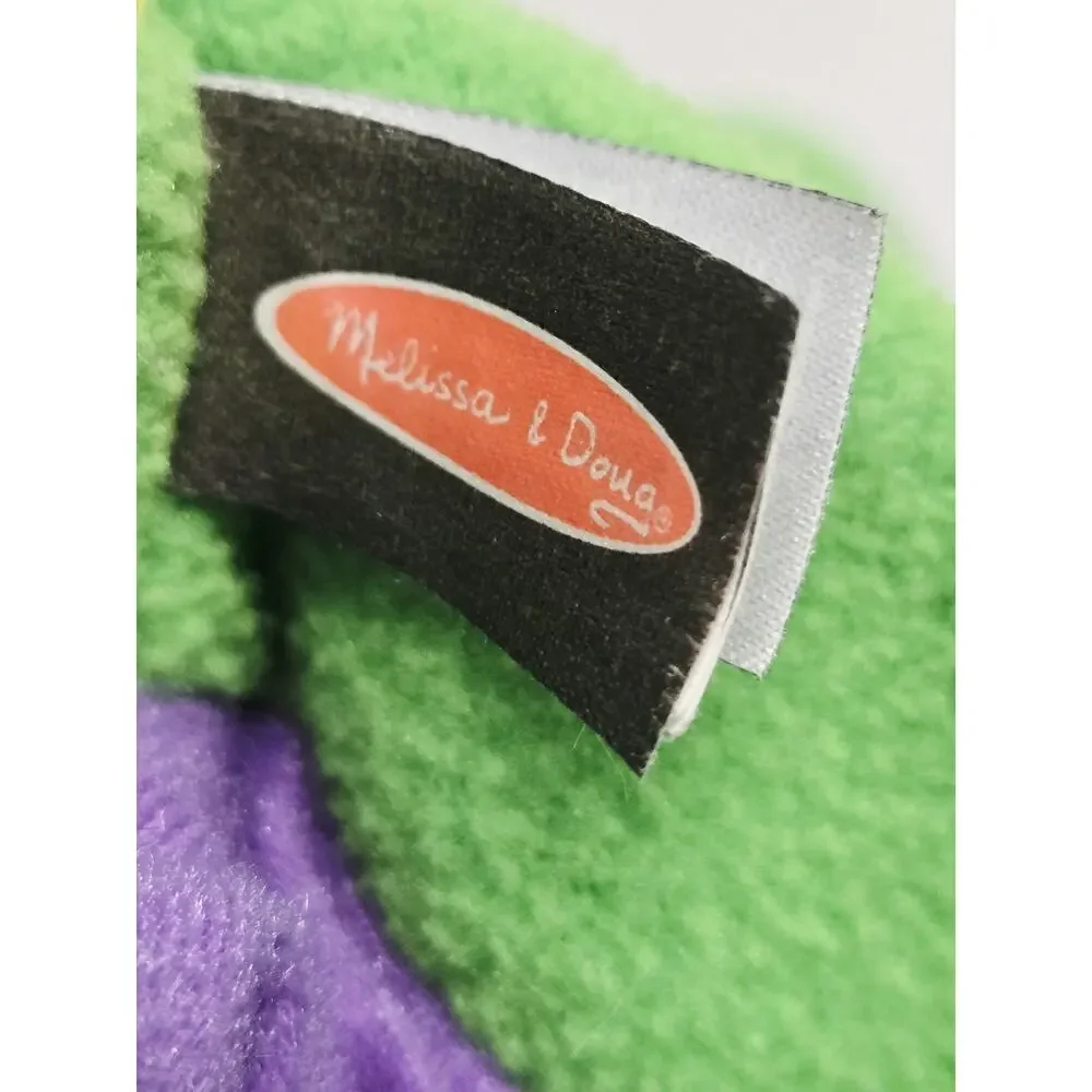 Melissa & Doug very details home