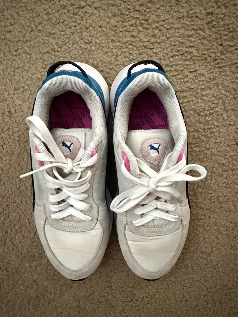 Puma lightweight sneakers