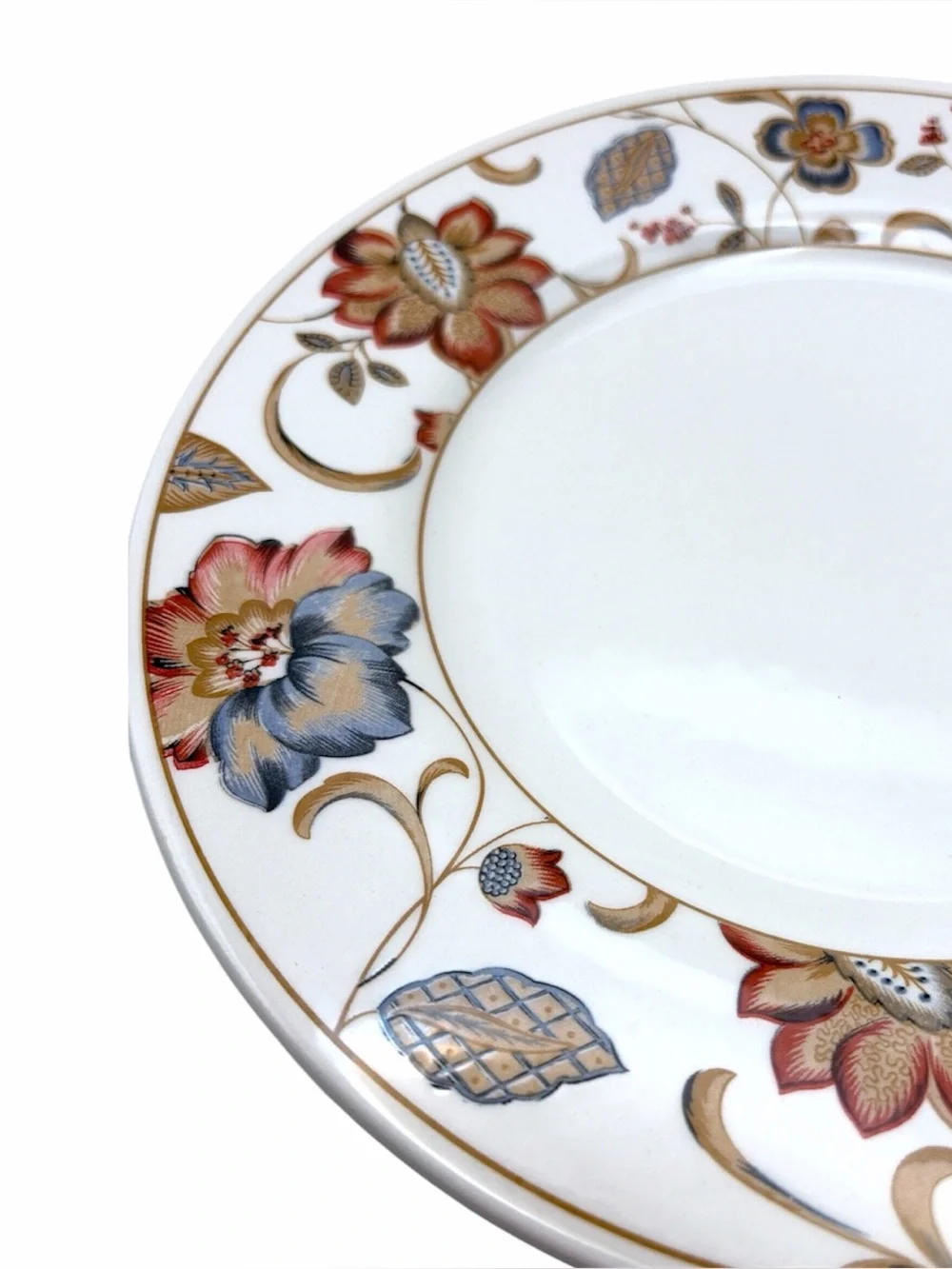 Queen’s timeless table