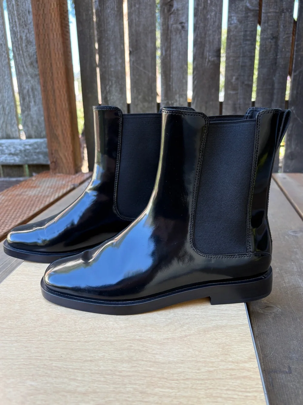 Everlane Wm’s Patent Black Leather The Chelsea Boot In Sz 8