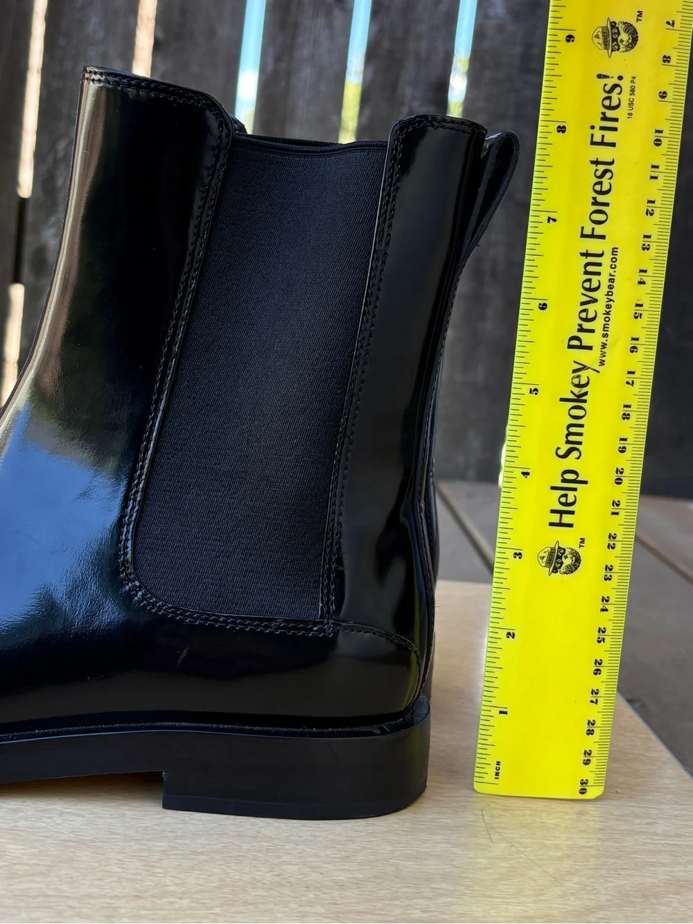 Everlane Wm’s Patent Black Leather The Chelsea Boot In Sz 8