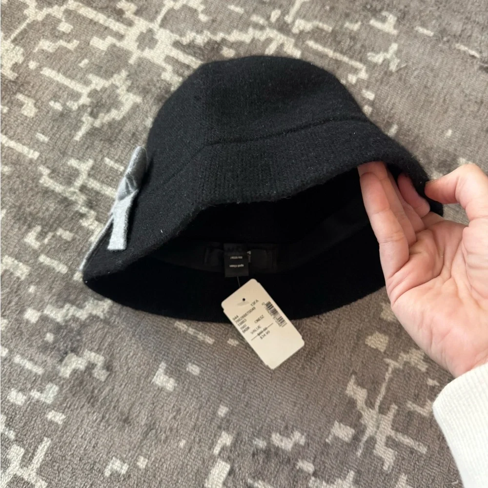 Saks Fifth Avenue nwt black