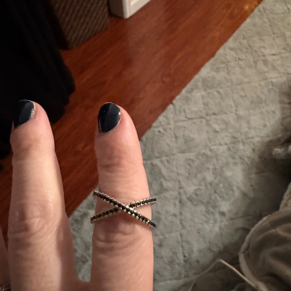 Black & Silver Crisscross Ring