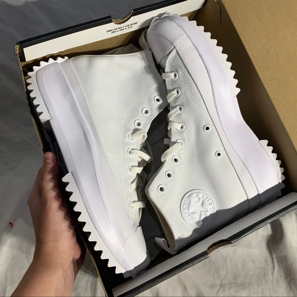 Converse step out