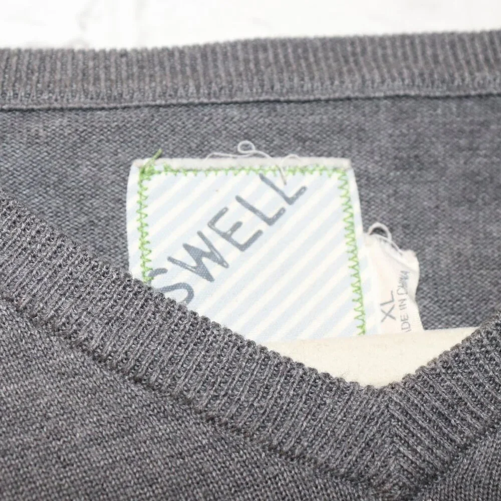 🌫️✨ Swell Men’s Gray Knit Sweater · Size XL