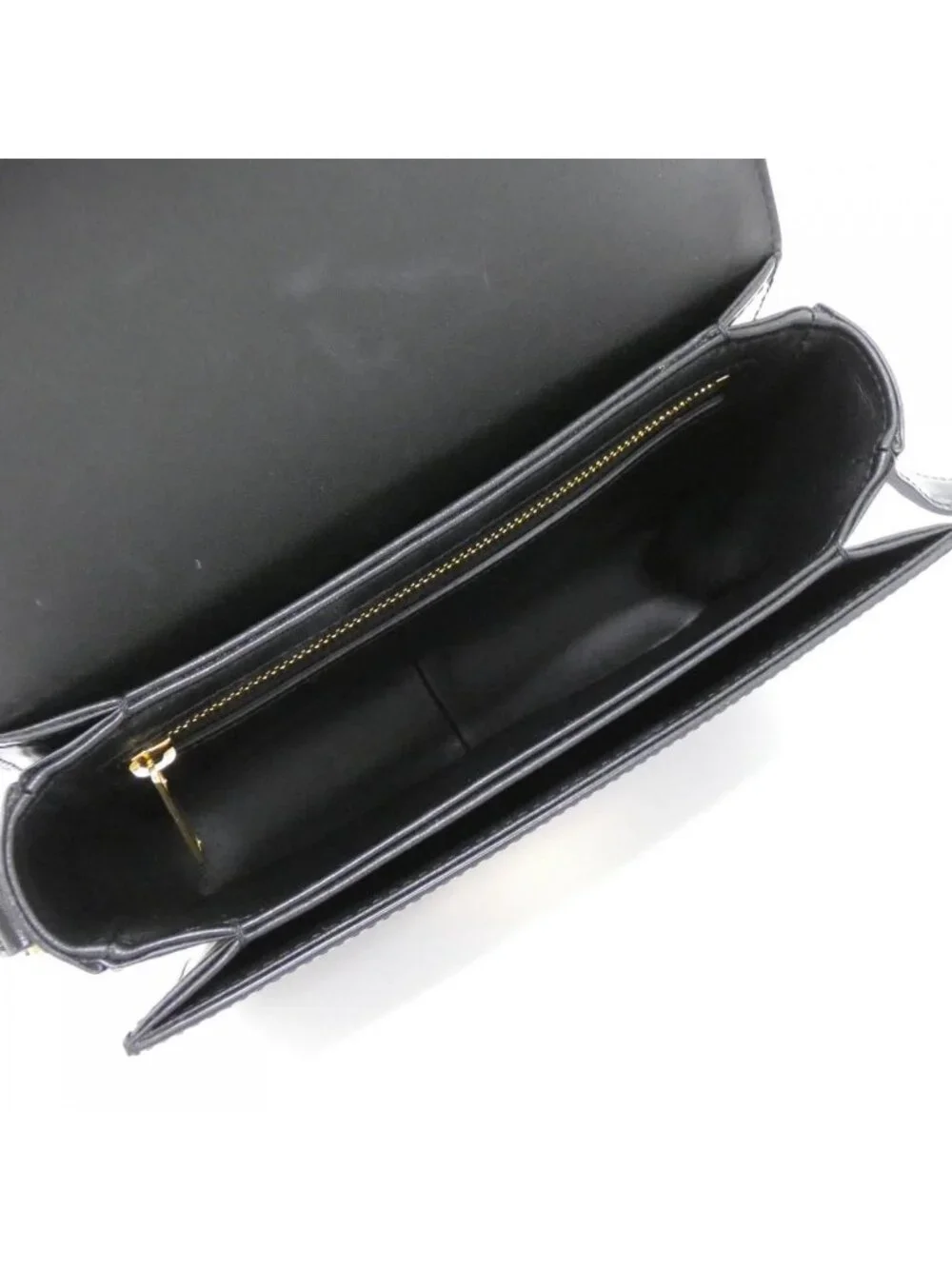 Celine elegant are