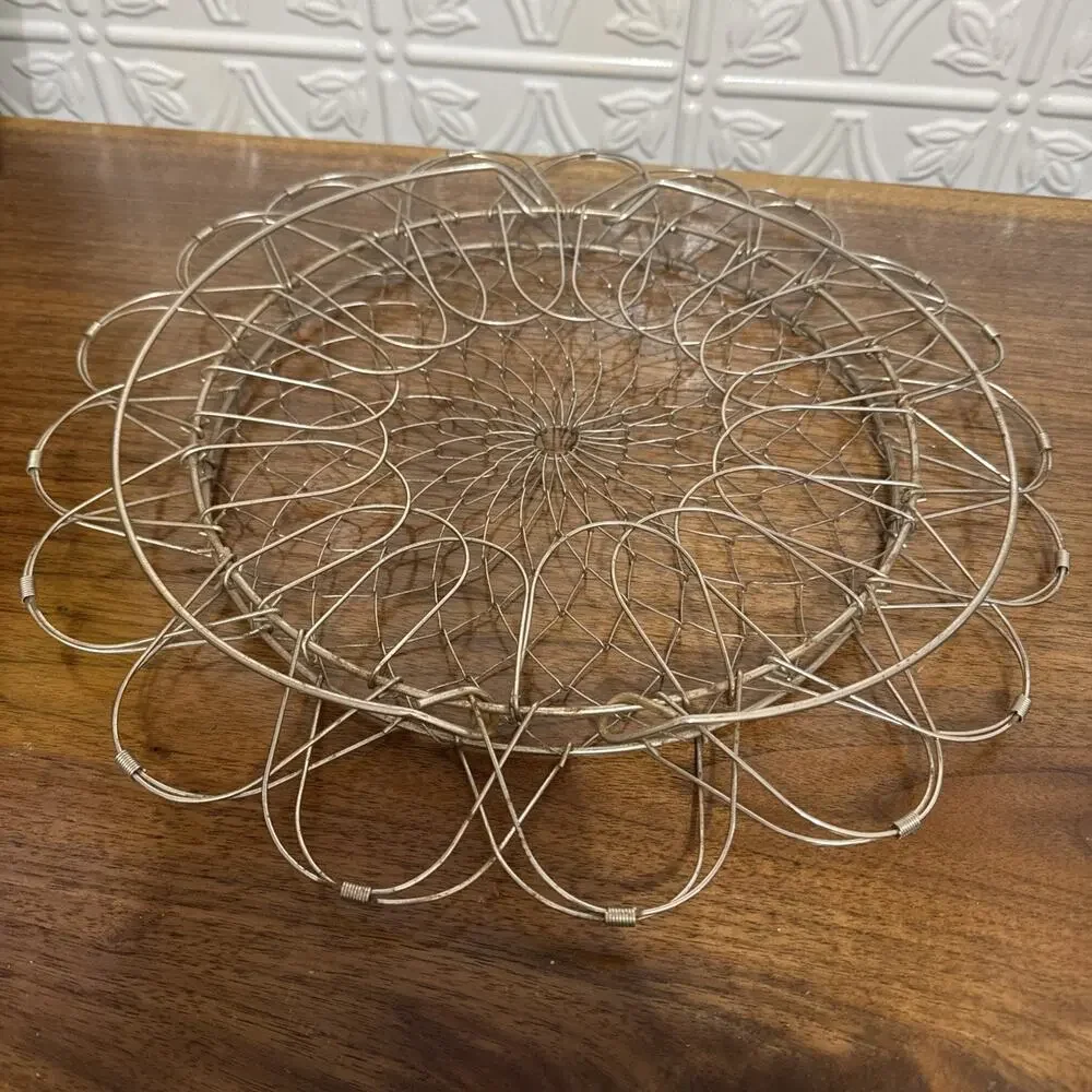 Vintage Style Wire Egg Basket Fruit Bowl Primitive Farmhouse Decor Metal Handle
