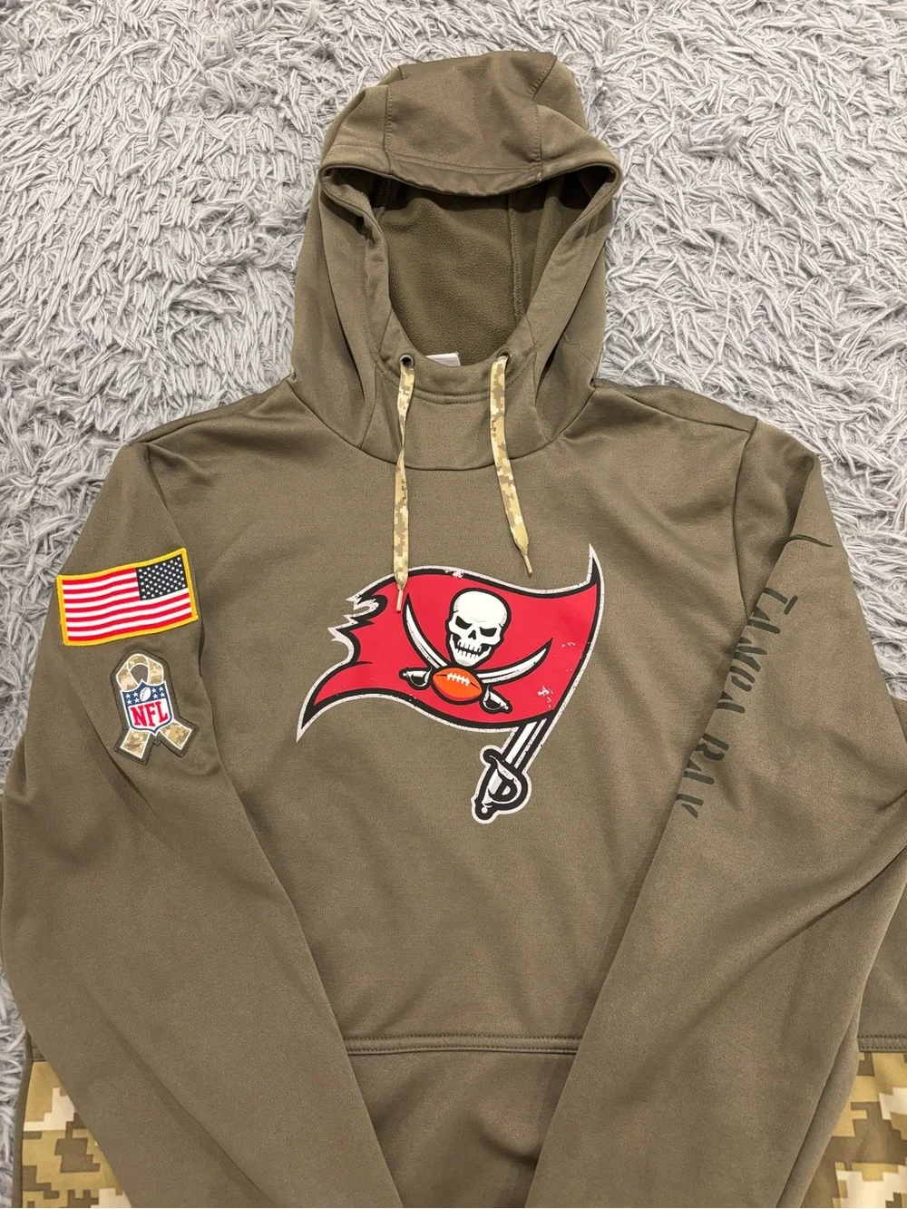 Nike smoke home