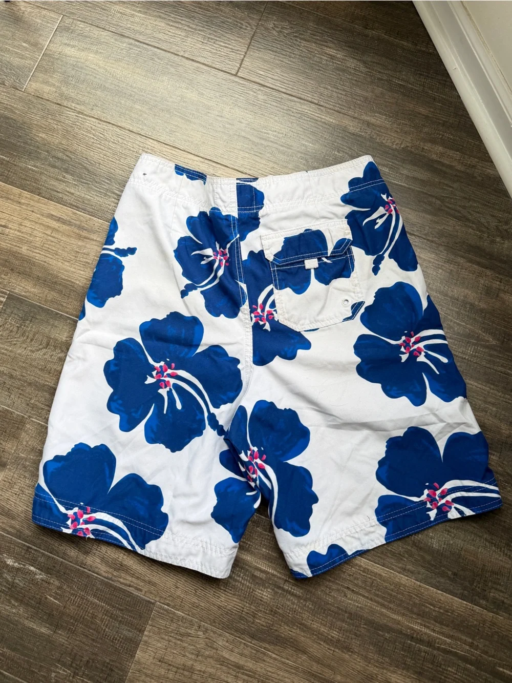 Abercrombie & Fitch blue hibiscus flower swim shorts size M #summer #beachwear