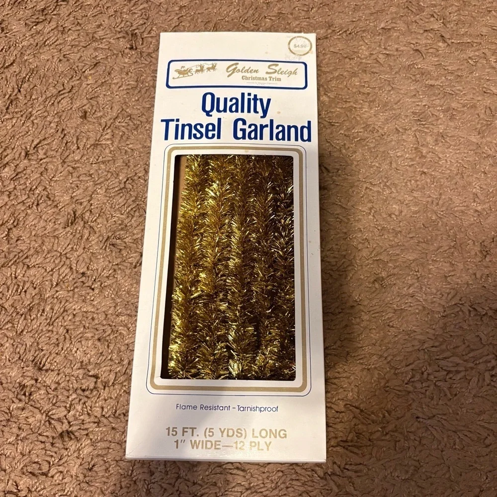 Vintage elegant gold