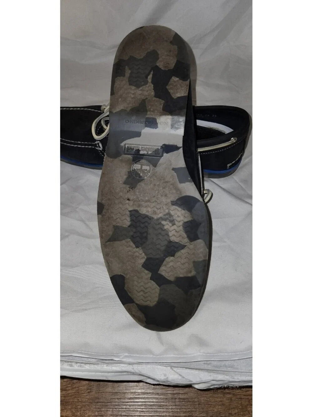 Timberland topsiders looks like Perry topsiders size 13 box Ah