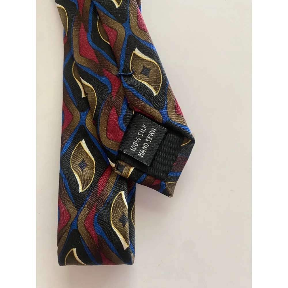 Courage Mens Silk Tie Hand Sewn Geometric Diamond Burgundy Navy Blue Gold 4 Inch