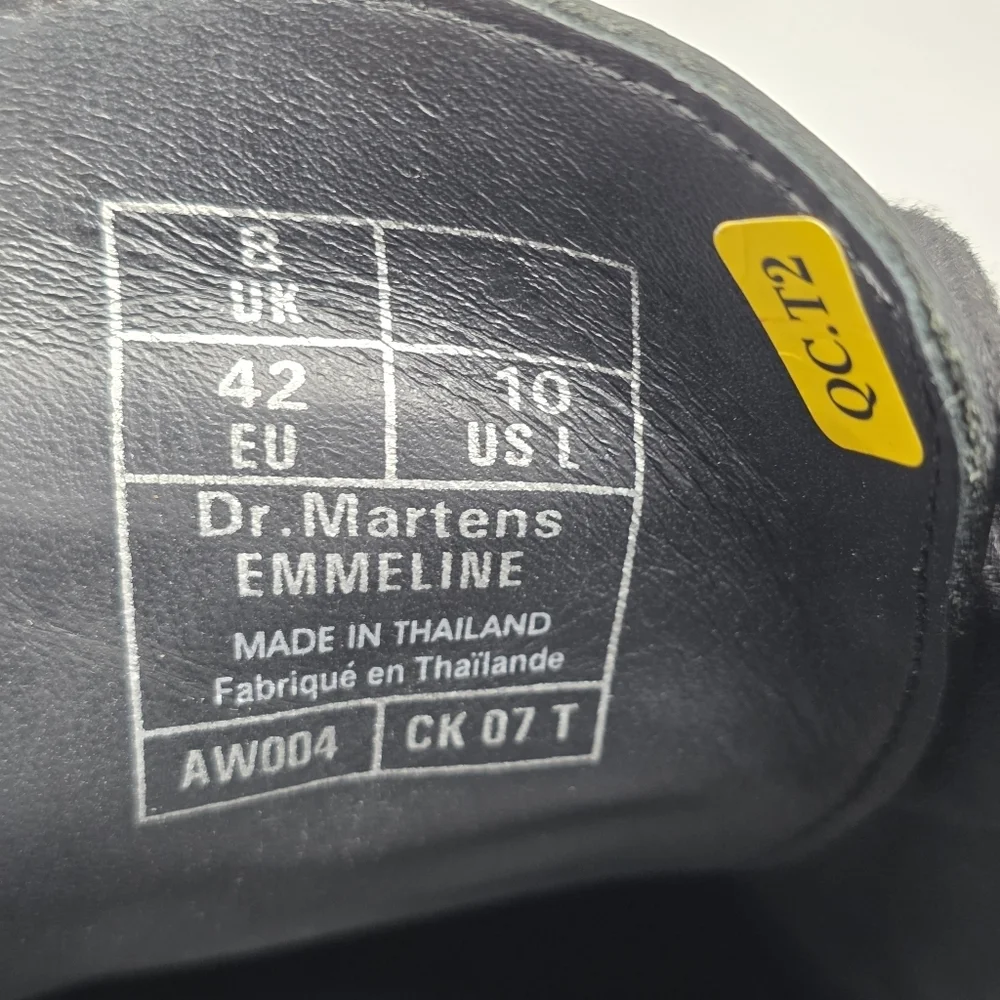Dr. Martens durable emmeline