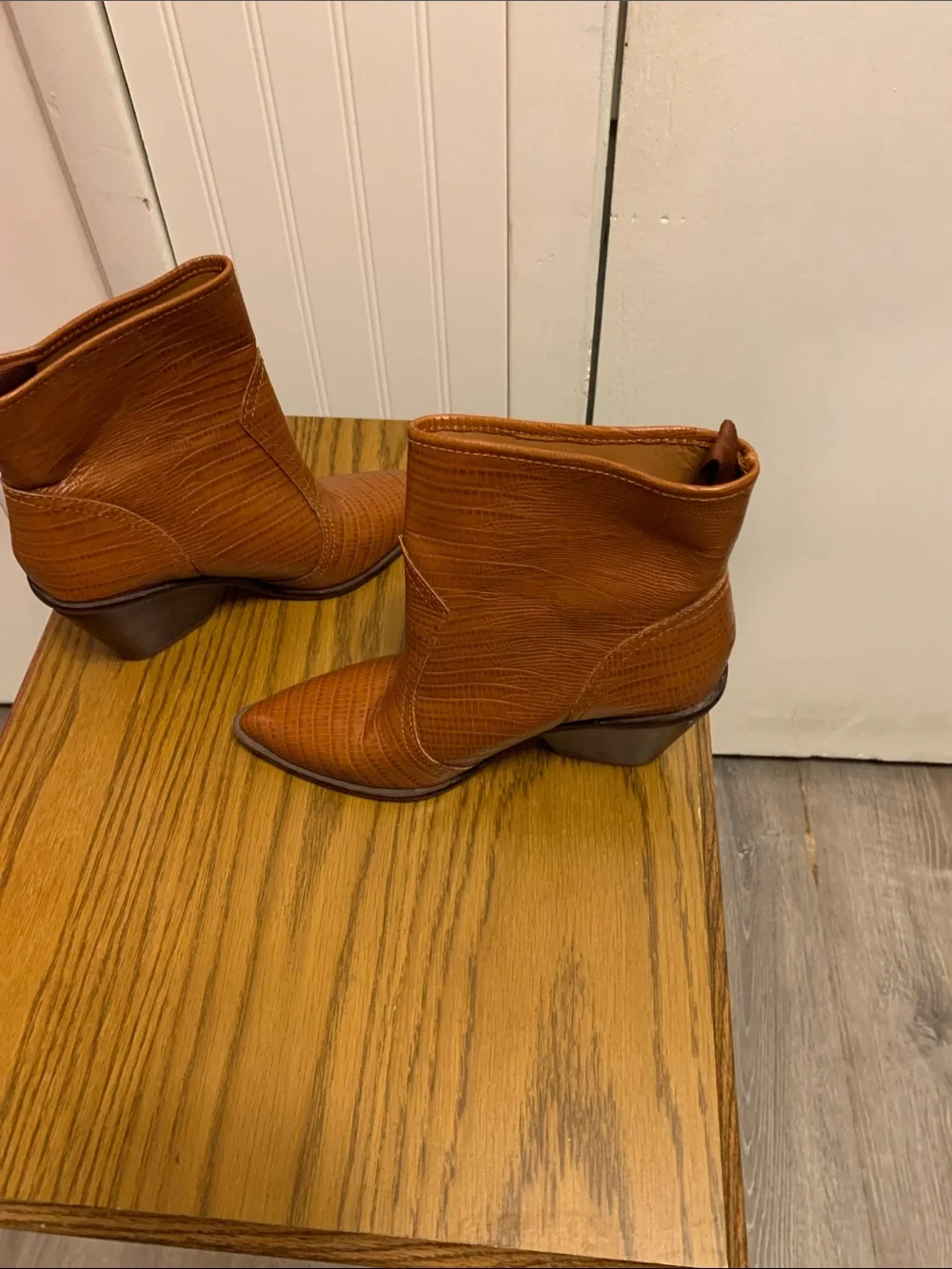 SARTO By Franco Sarto chic cognac